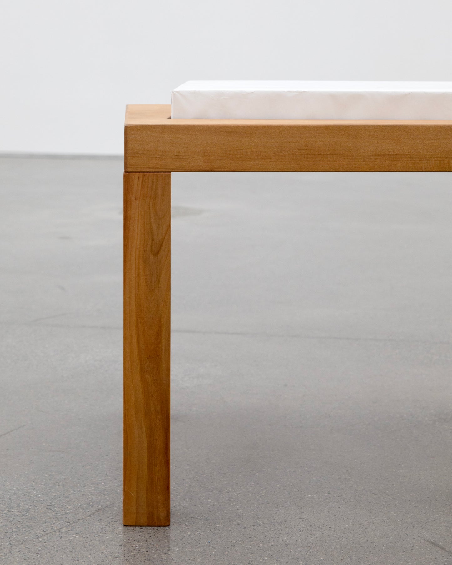 "COFFEE TABLE BOOK" STOOL