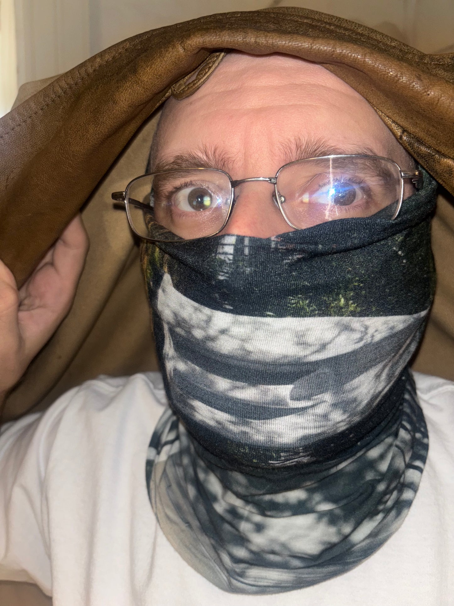 "URINAL" SNOOD